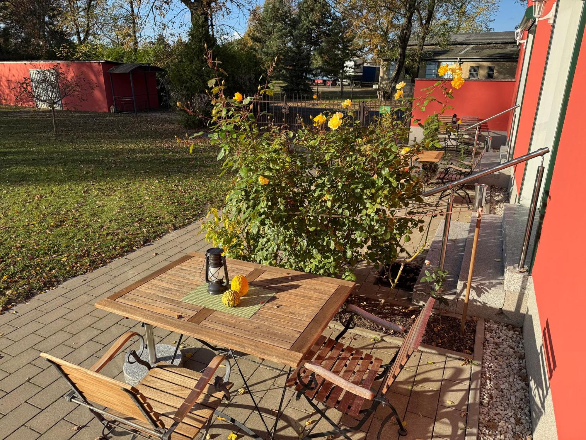 Bed & Breakfast Am Waldguertel Форст Экстерьер фото